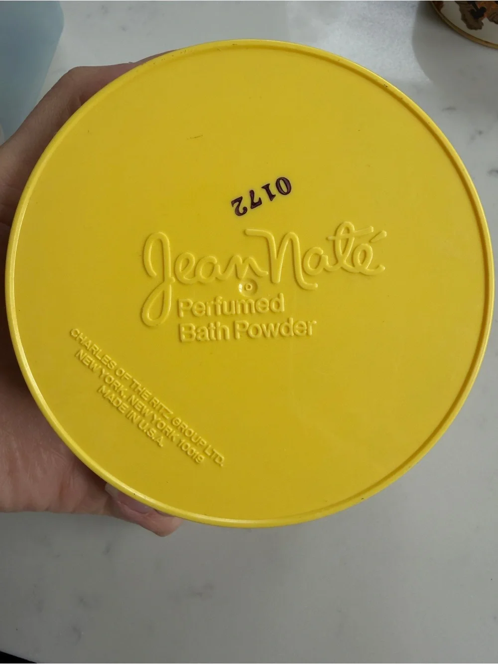 Perfumed Bath  face Powder vintage Jean Nate 4 oz make up